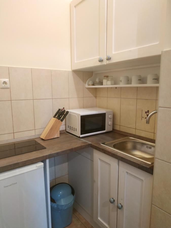 Cseresznyés Ház Lipót Esterno foto