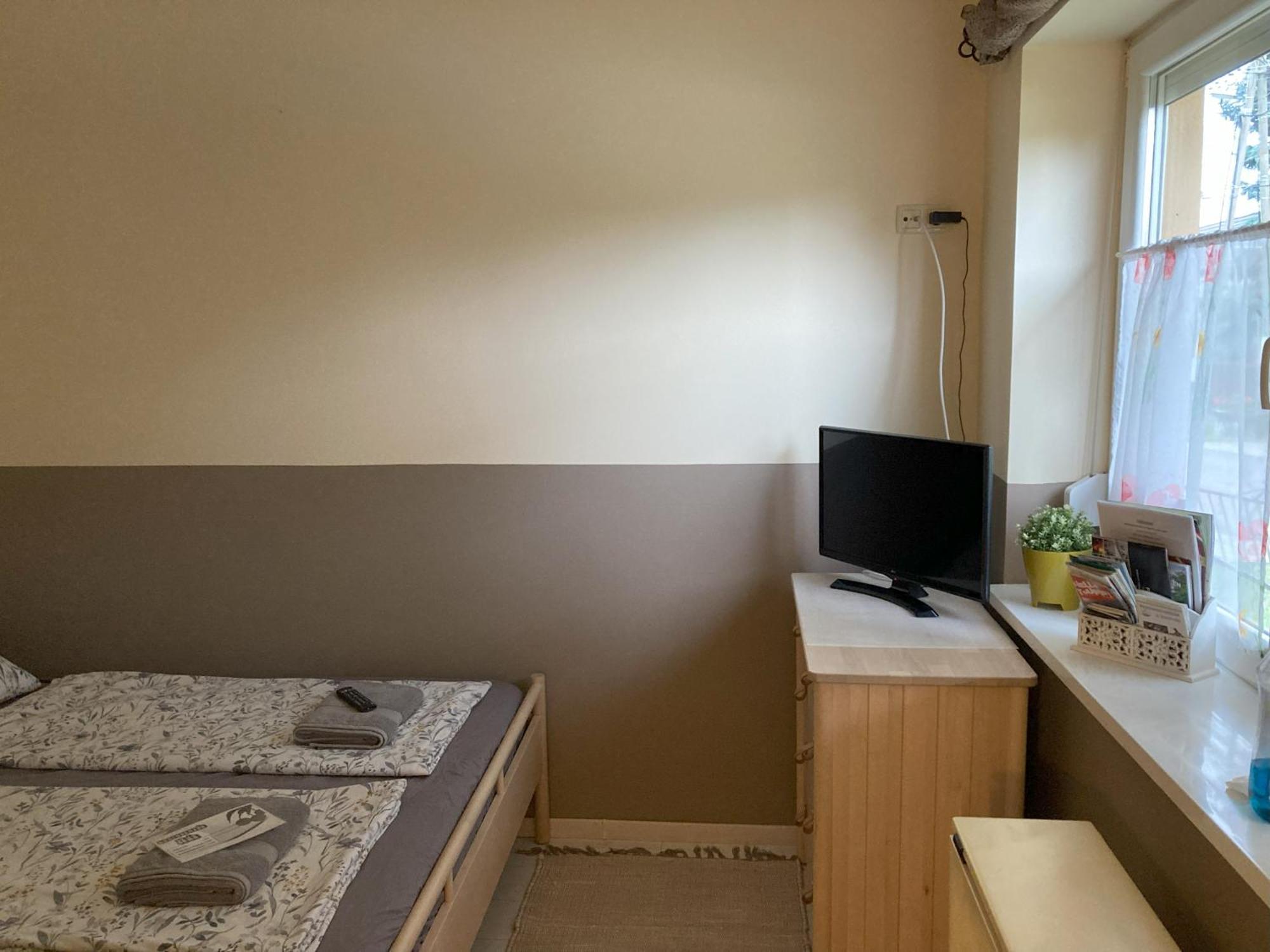 Cseresznyés Ház Lipót Esterno foto